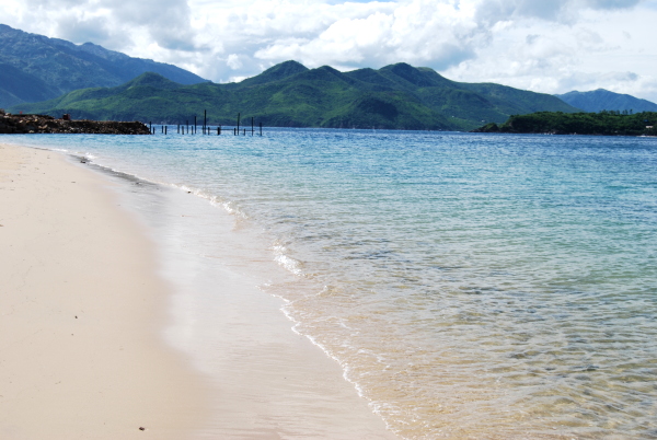 TOUR VIP TRÊN VỊNH NHA TRANG HÈ 2012 ( NGẮM SAN HÔ - CÂU CÁ - NGHỈ NGƠI TẠI HÒN TẰM )