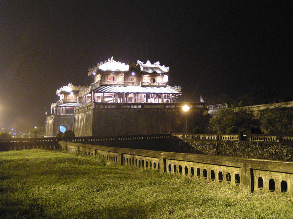 HUẾ - VINH – HÀ NỘI – LẠNG SƠN – HẠ LONG – SẦM SƠN – PHONG NHA – ĐÀ NẴNG